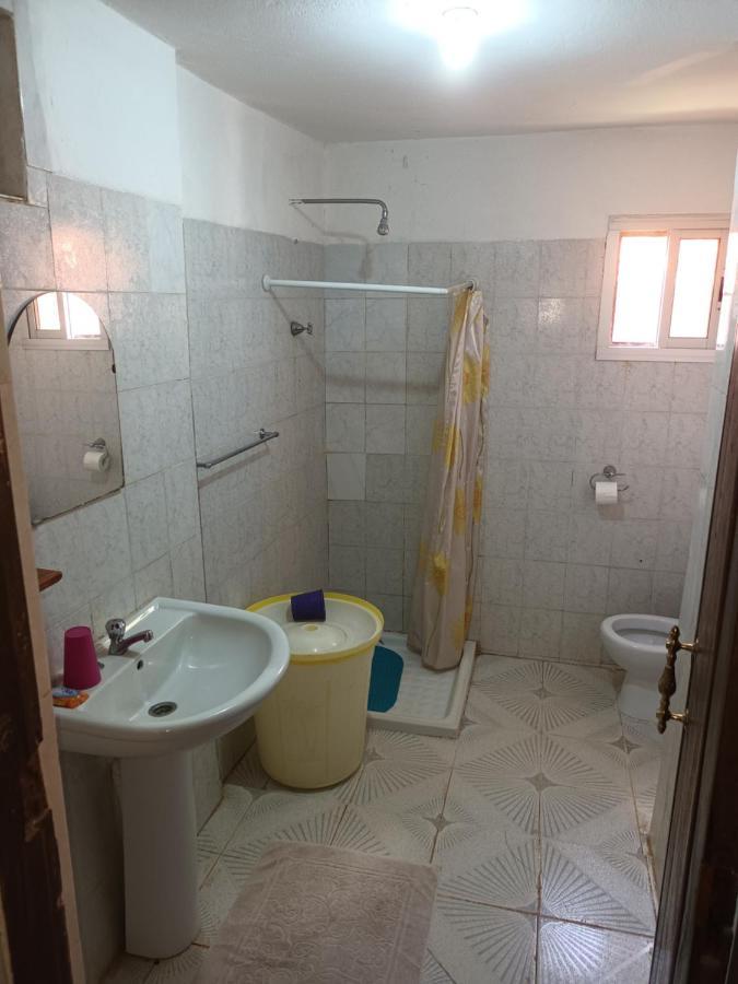Hotel Badinca Alojamento Low Cost In Bissau Avenida Francisco Mendes ภายนอก รูปภาพ