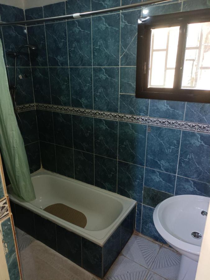 Hotel Badinca Alojamento Low Cost In Bissau Avenida Francisco Mendes ภายนอก รูปภาพ