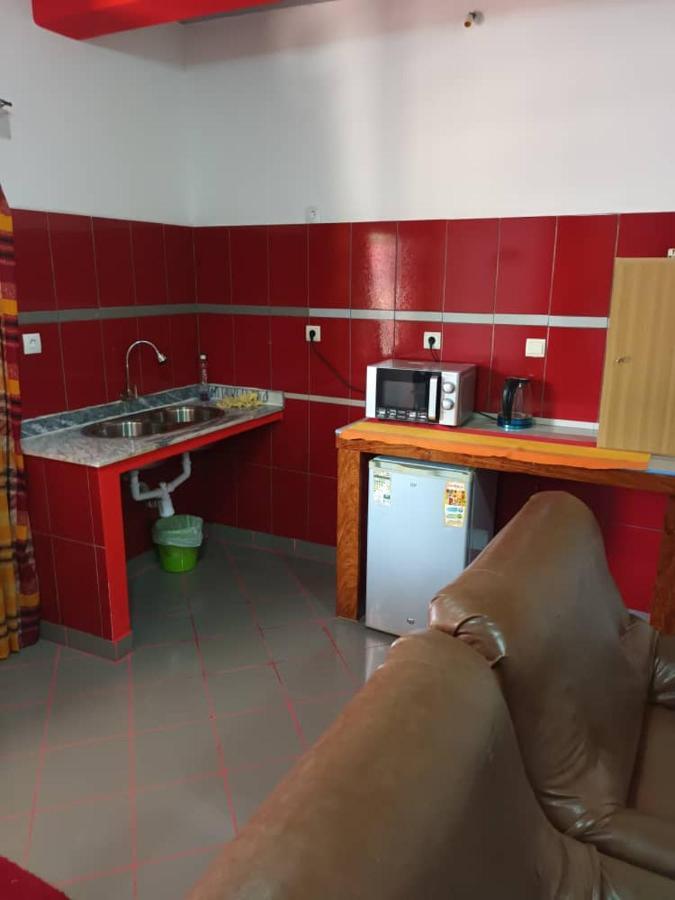 Hotel Badinca Alojamento Low Cost In Bissau Avenida Francisco Mendes ภายนอก รูปภาพ