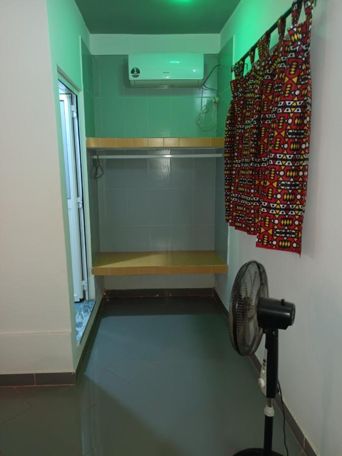 Hotel Badinca Alojamento Low Cost In Bissau Avenida Francisco Mendes ภายนอก รูปภาพ