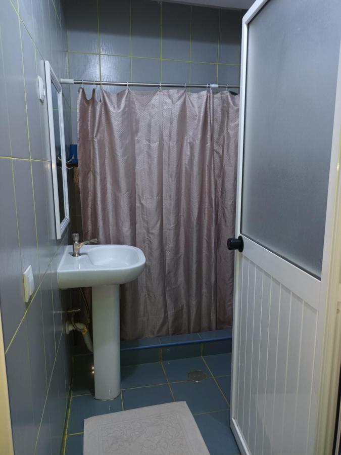 Hotel Badinca Alojamento Low Cost In Bissau Avenida Francisco Mendes ภายนอก รูปภาพ