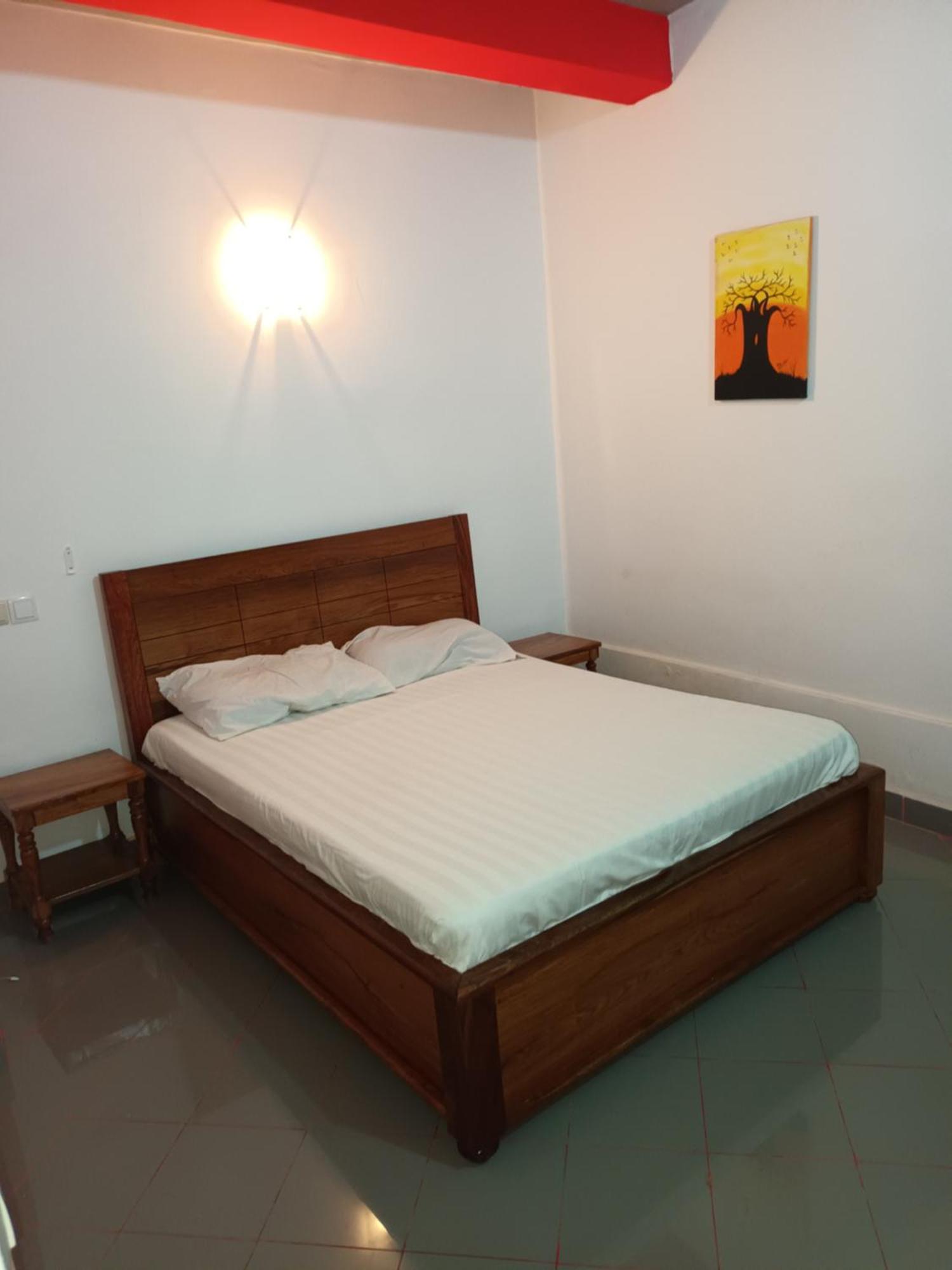 Hotel Badinca Alojamento Low Cost In Bissau Avenida Francisco Mendes ภายนอก รูปภาพ